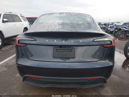 
										Tesla Model 3 full									