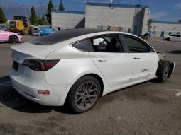 
										TESLA MODEL 3 full									