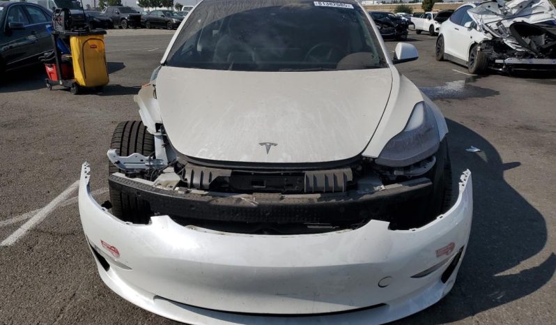 
								TESLA MODEL 3 full									