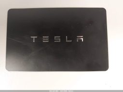 
										Tesla Model 3 full									