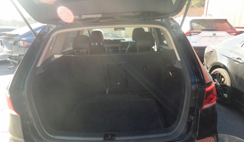 
								VOLKSWAGEN TAOS full									