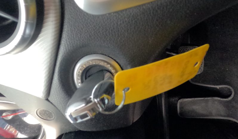 
								MERCEDES-BENZ GLA 250 full									