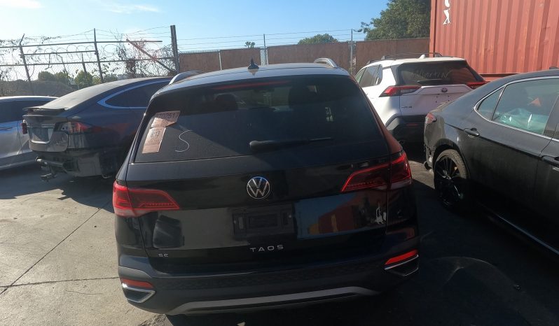 
								VOLKSWAGEN TAOS full									