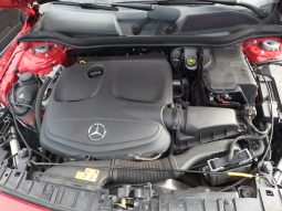 
										MERCEDES-BENZ GLA 250 full									