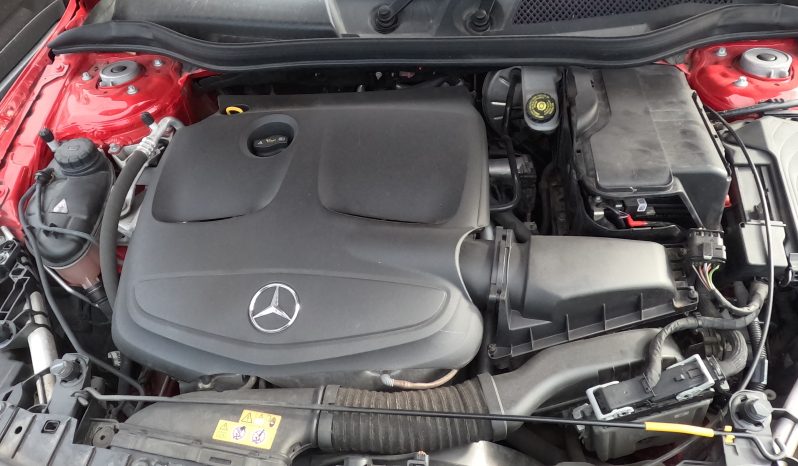 
								MERCEDES-BENZ GLA 250 full									