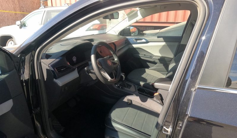 
								VOLKSWAGEN TAOS full									