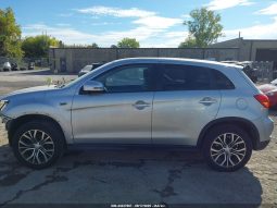 
										Mitsubishi Outlander full									