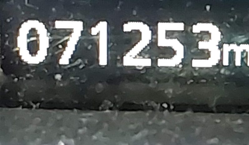 
								Mitsubishi Outlander full									