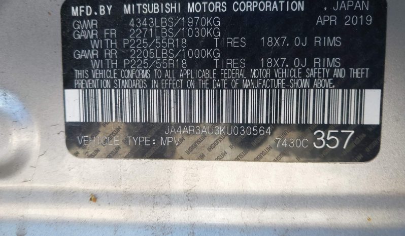 
								Mitsubishi Outlander full									