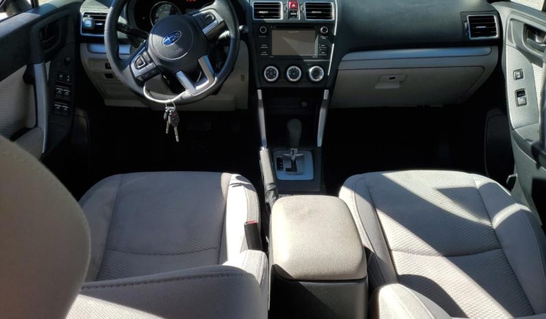 
								Subaru Forester full									