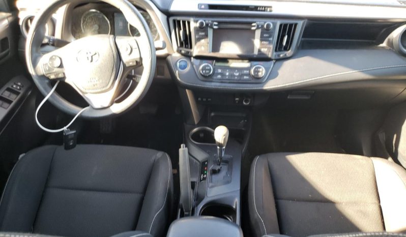 
								Toyota RAV4 full									
