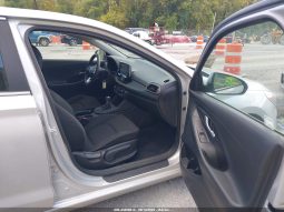 
										HYUNDAI ELANTRA GT full									