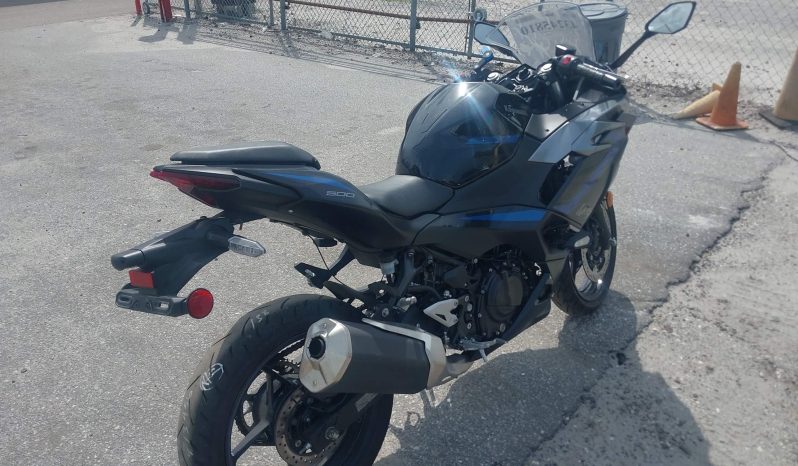
								KAWASAKI EX500 full									
