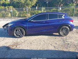 
										INFINITI QX30 full									