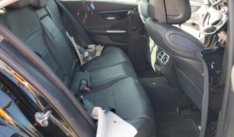 
								Mercedes-Benz C-Class full									