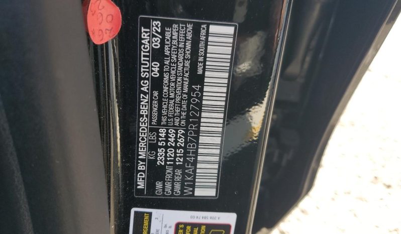 
								Mercedes-Benz C-Class full									