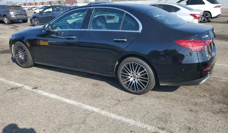 
								Mercedes-Benz C-Class full									