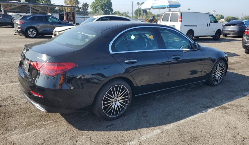 
								Mercedes-Benz C-Class full									