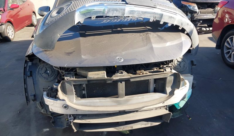 
								Mercedes-Benz GLA 250 full									