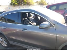 
										Mercedes-Benz GLA 250 full									