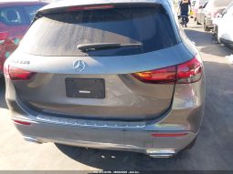
										Mercedes-Benz GLA 250 full									