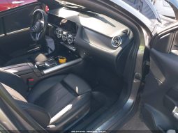 
										Mercedes-Benz GLA 250 full									