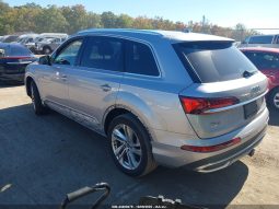 
										Audi Q7 full									