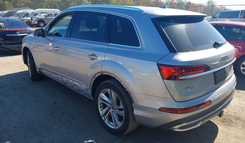 
								Audi Q7 full									