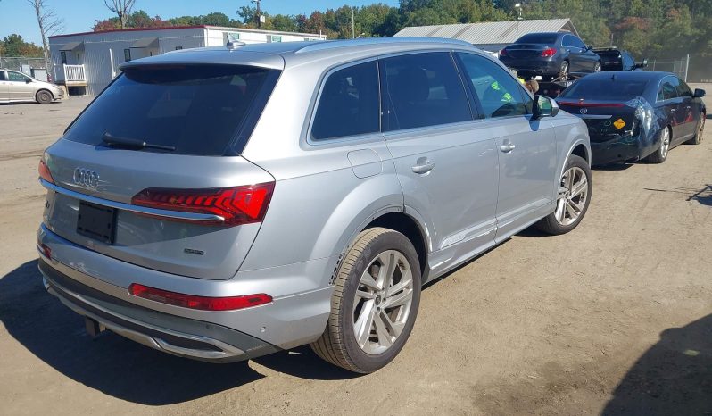 
								Audi Q7 full									