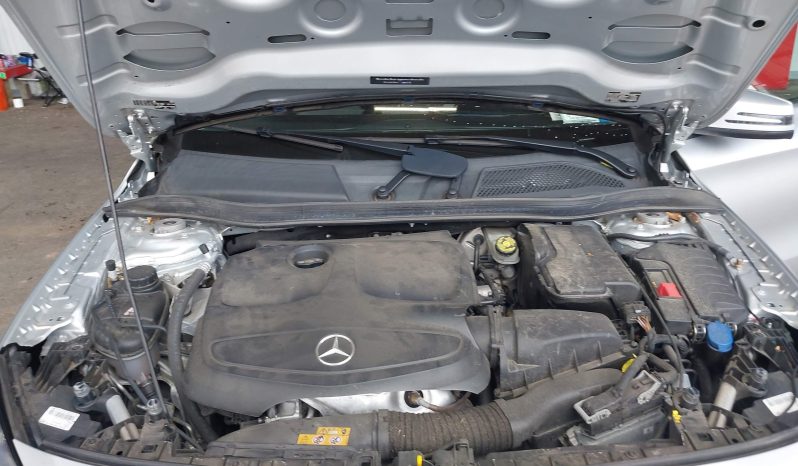 
								MERCEDES-BENZ GLA 250 full									