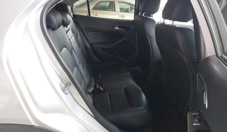 
								MERCEDES-BENZ GLA 250 full									