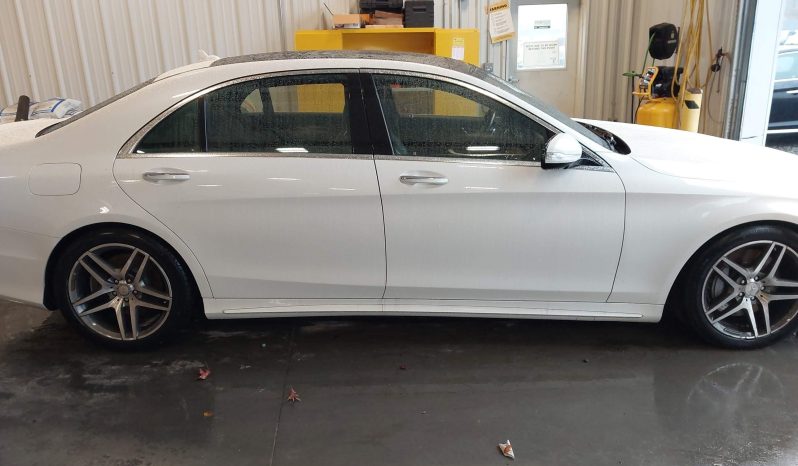 
								Mercedes-Benz S 550 full									
