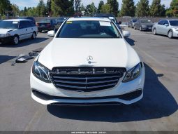 
										2017 Mercedes-Benz E-Class full									