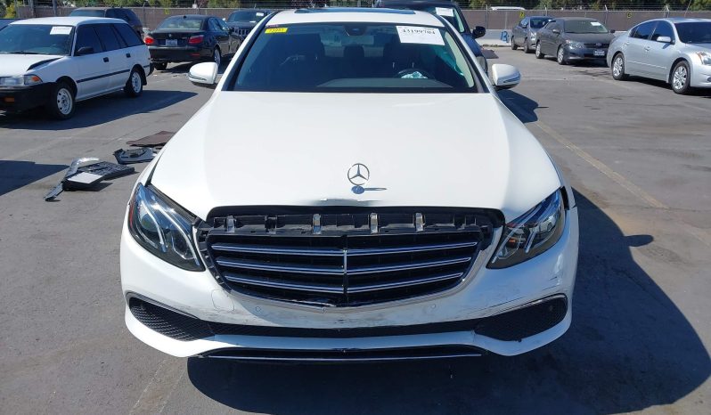 
								2017 Mercedes-Benz E-Class full									