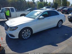 
										2017 Mercedes-Benz E-Class full									