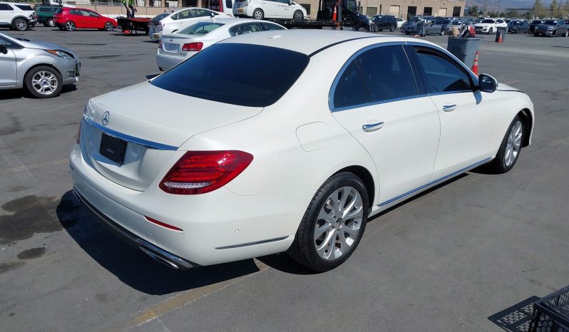 
								2017 Mercedes-Benz E-Class full									