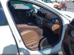 
										2017 Mercedes-Benz E-Class full									