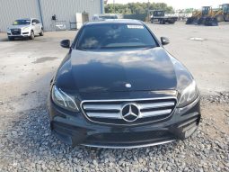 
										2017 Mercedes-Benz E-Class full									