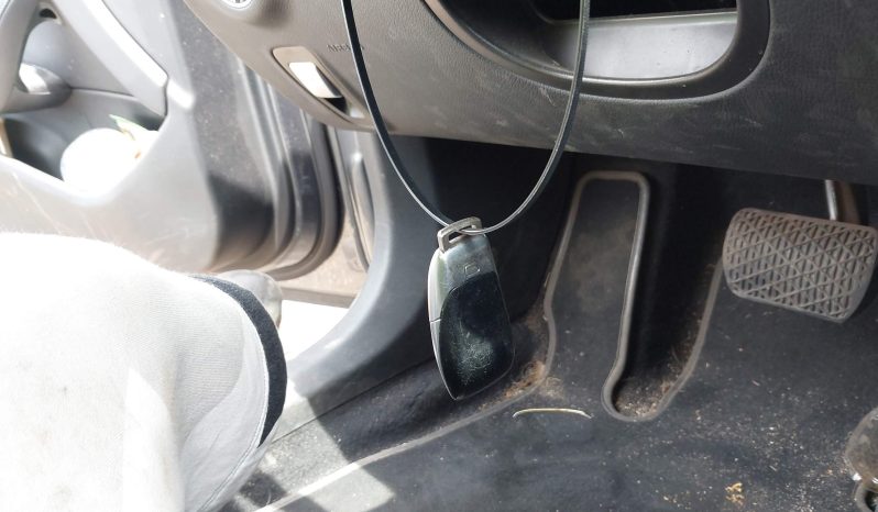 
								Mercedes-Benz E 300 full									