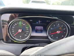 
										Mercedes-Benz E 300 full									
