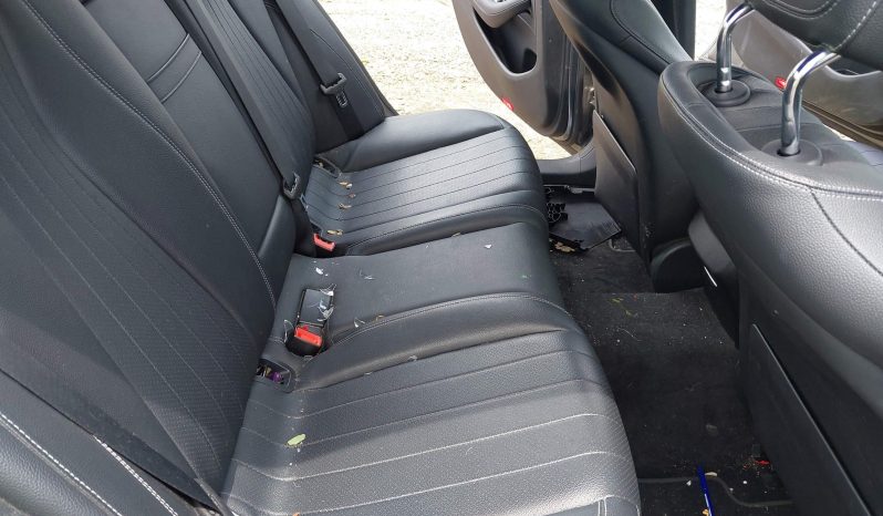 
								Mercedes-Benz E 300 full									