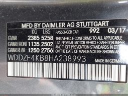 
										Mercedes-Benz E 300 full									