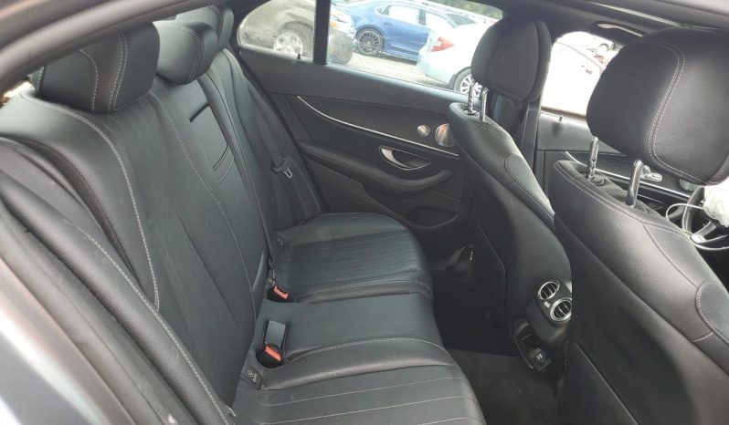 
								MERCEDES-BENZ E-CLASS full									