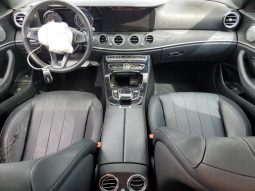 
										MERCEDES-BENZ E-CLASS full									