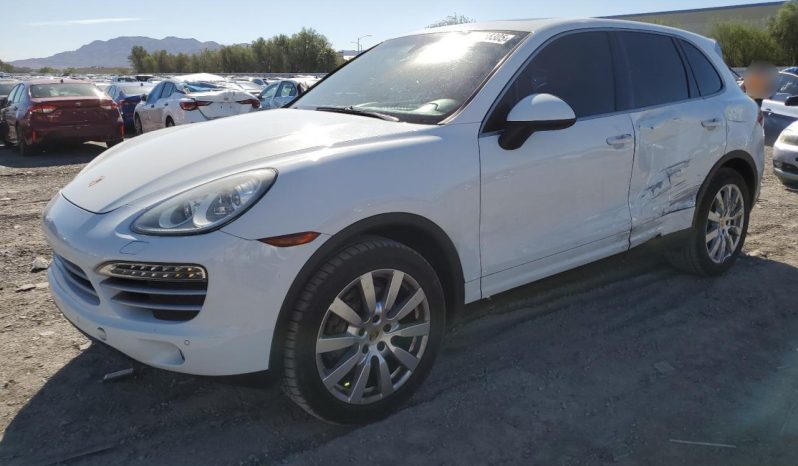 
								Porsche Cayenne full									