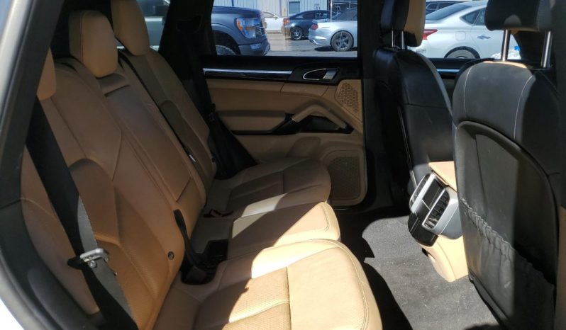 
								Porsche Cayenne full									