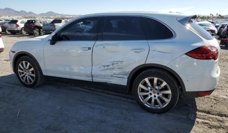 
								Porsche Cayenne full									