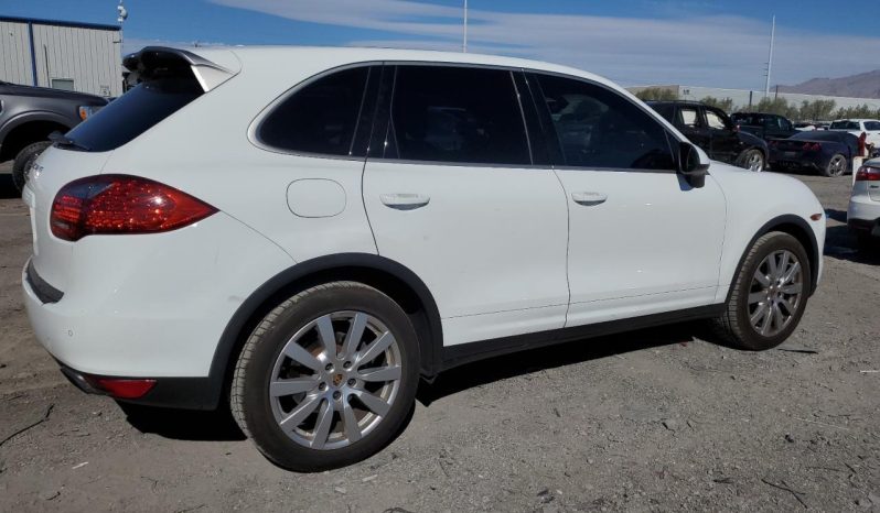 
								Porsche Cayenne full									