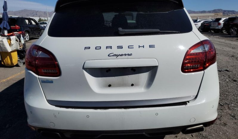 
								Porsche Cayenne full									