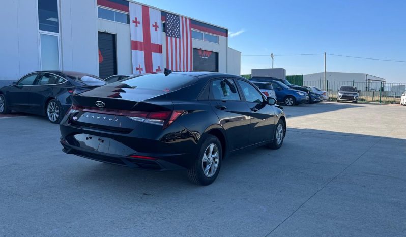 
								HYUNDAI ELANTRA full									